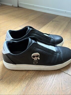 Karl Lagerfeld Sneakers Black Leather Slip-On Wht Accents Logo Detail Size 11